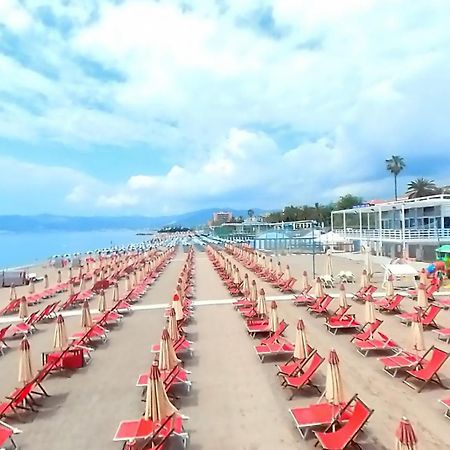 Ferienwohnung Il Nido Sul Mare Savona Exterior foto